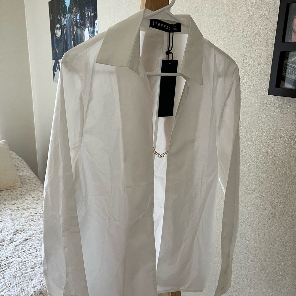 White BARELY THERE SHIRT Gold Chain Closure Shirt